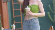 把酸奶倒b上舔_把酸奶倒b上舔V？9吃瓜爆料